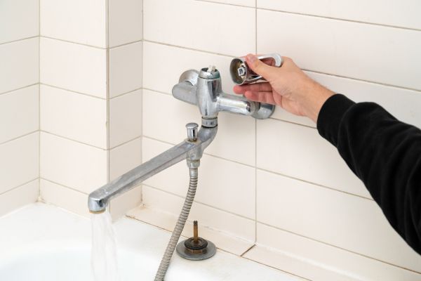 Leaky Bathtub Repair in Medina